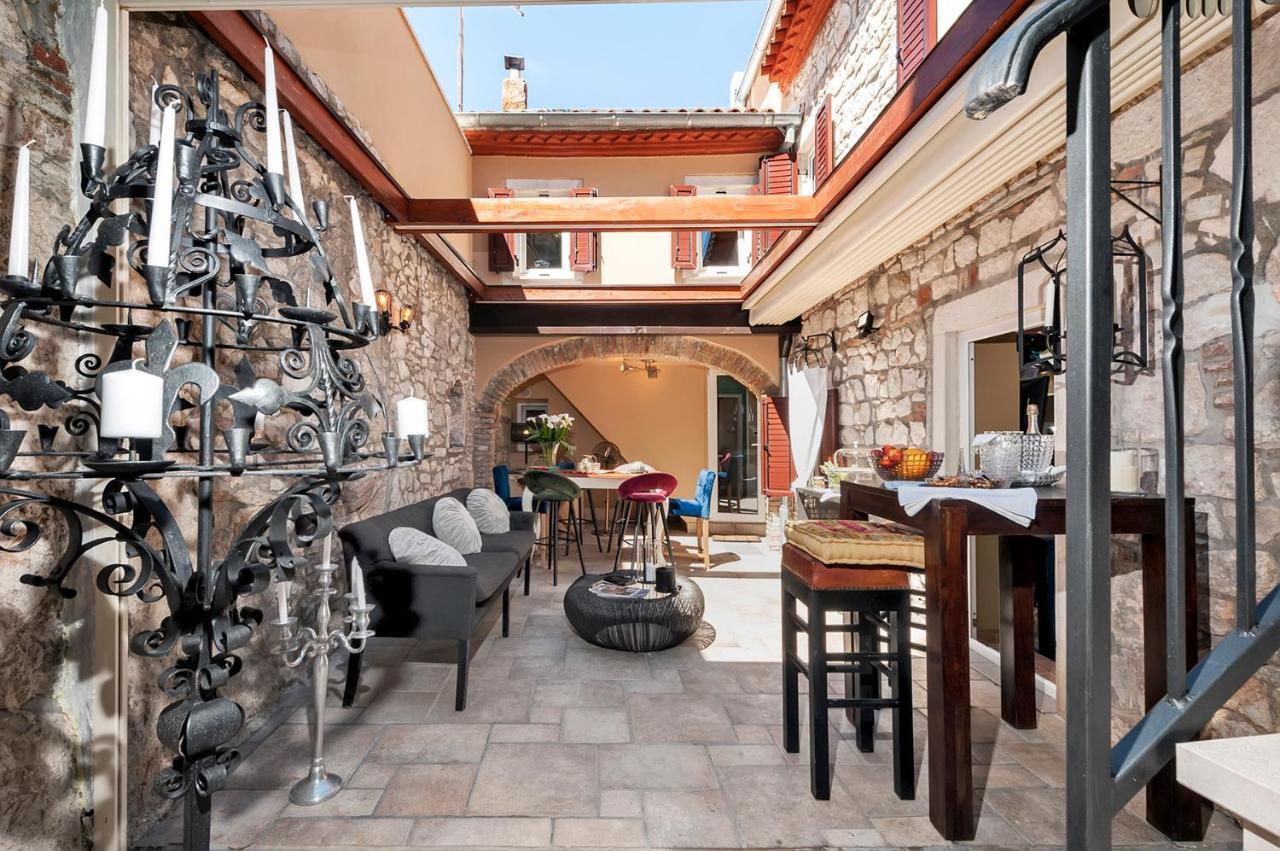 Luxury Villa Orh 罗维尼 外观 照片